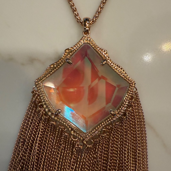 NWOT Kendra Scott Kingston Pendant Crystal Rose Gold Fringe Necklace Adjustable - Picture 1 of 5